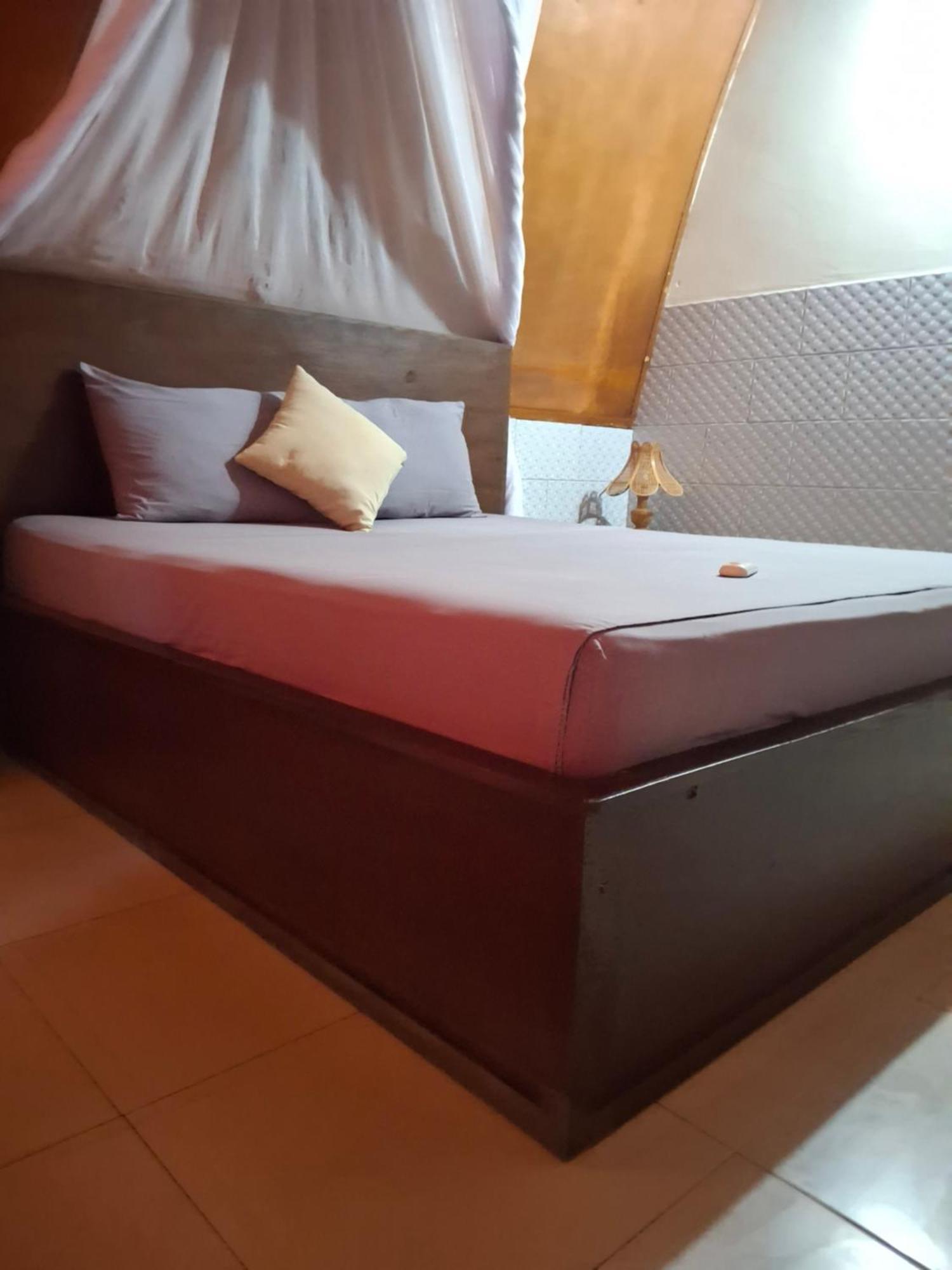 Cnunk Bungalow Gili Meno Habitación foto
